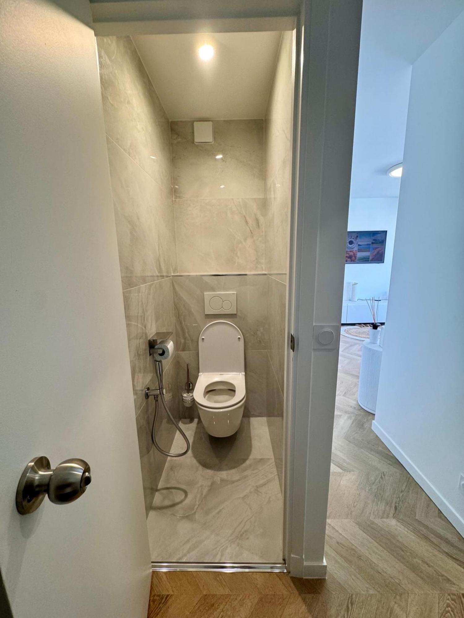 2p Moderne Et Epure Pres De La Et De La Celebre Promenades Des - Vivez Le Reve Mediterraneen Apartment *